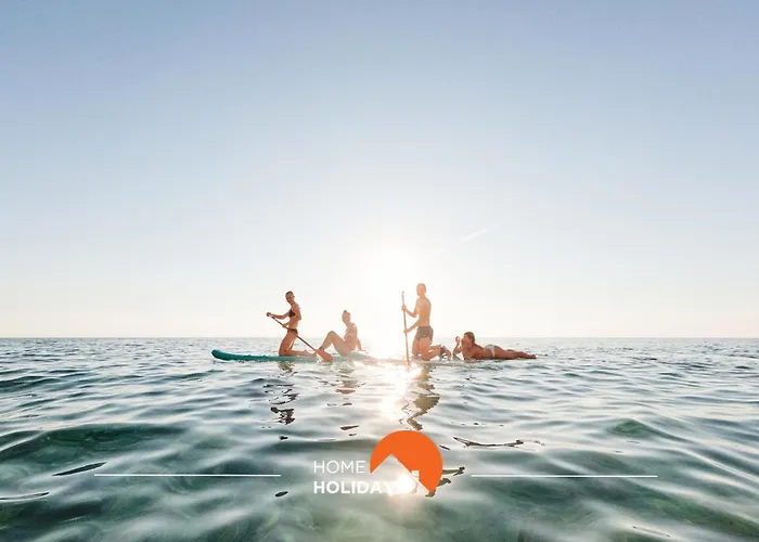 #287 Rodrimar 212 By Holidays *