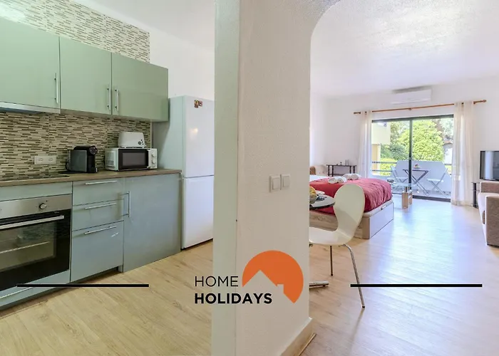 #287 Rodrimar 212 By Holidays *